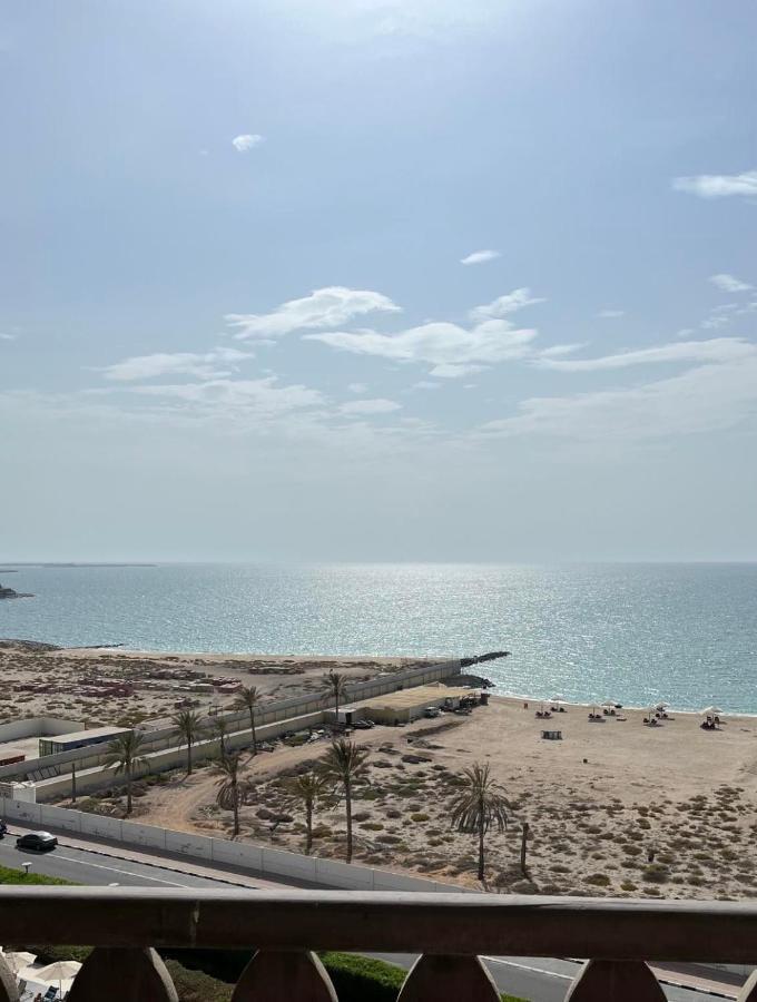 Beach Front Escape Ras al-Khaimah Exterior foto